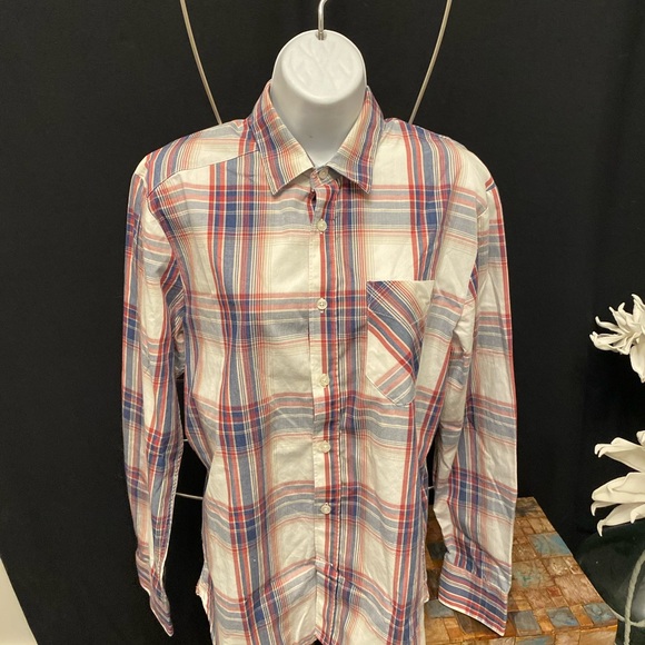 Volcom button up shirt - Picture 1 of 3